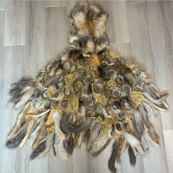 Fur Poncho - Picture 2 of 4